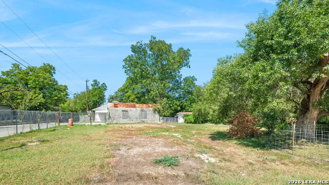 111 & 115 Pleasanton Road San Antonio, TX 78214