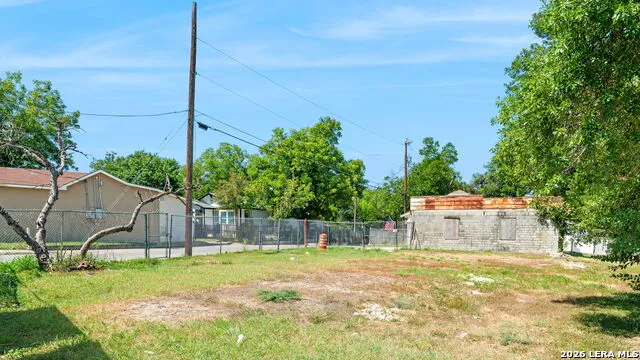 111 & 115 Pleasanton Road San Antonio, TX 78214