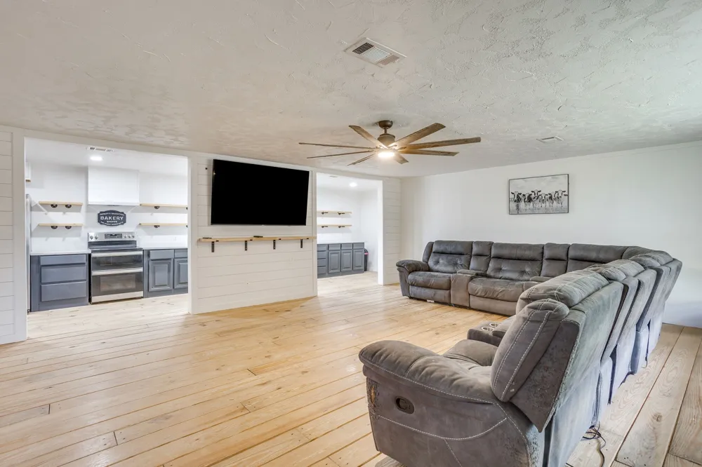 7500 County Road 912 Joshua, TX 76058