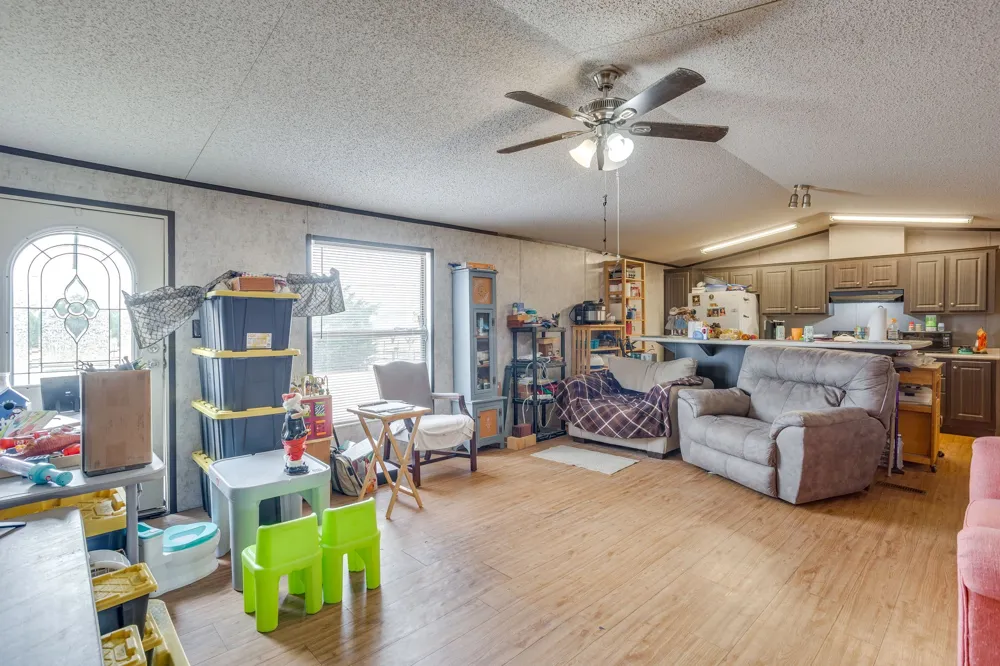 7500 County Road 912 Joshua, TX 76058