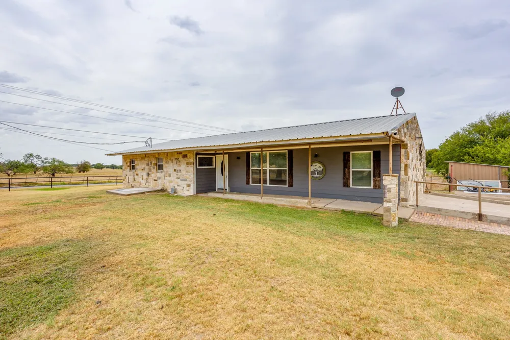 7500 County Road 912 Joshua, TX 76058