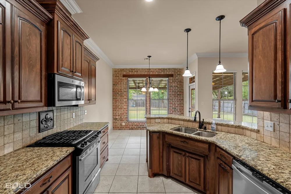 4424 Ellis Court Benton, LA 71006