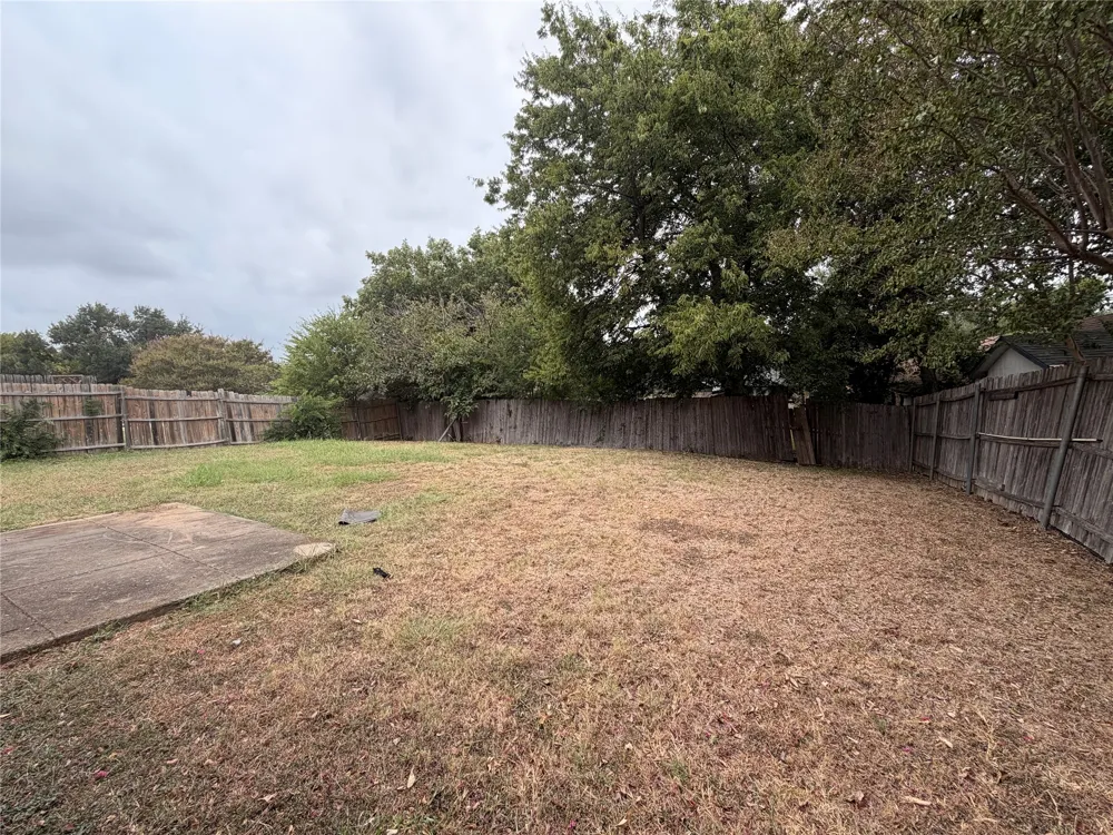 2309 Newbury Drive Arlington, TX 76014