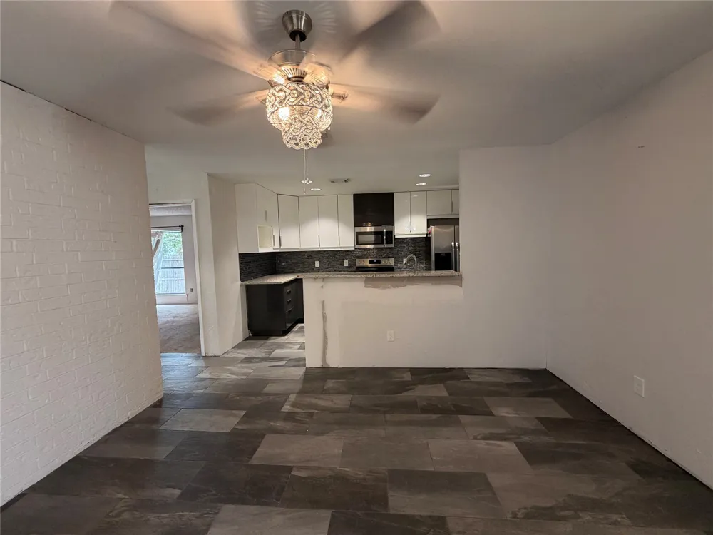 2309 Newbury Drive Arlington, TX 76014