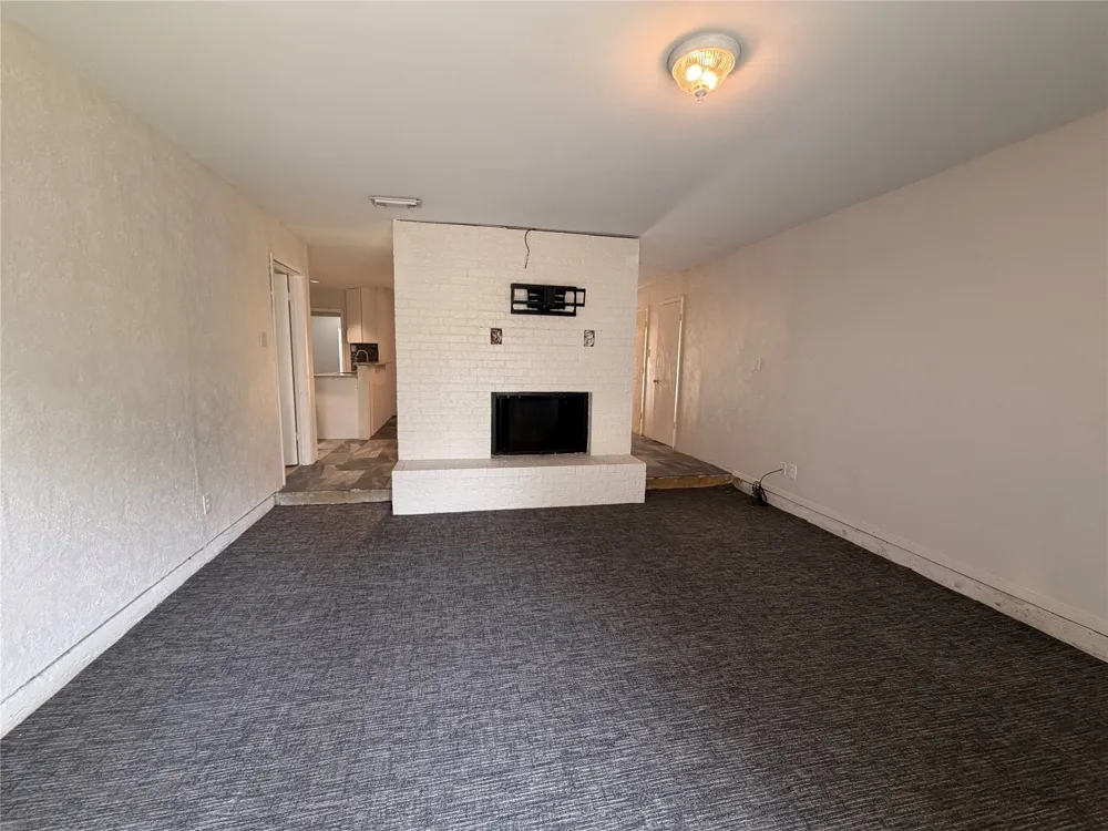 2309 Newbury Drive Arlington, TX 76014