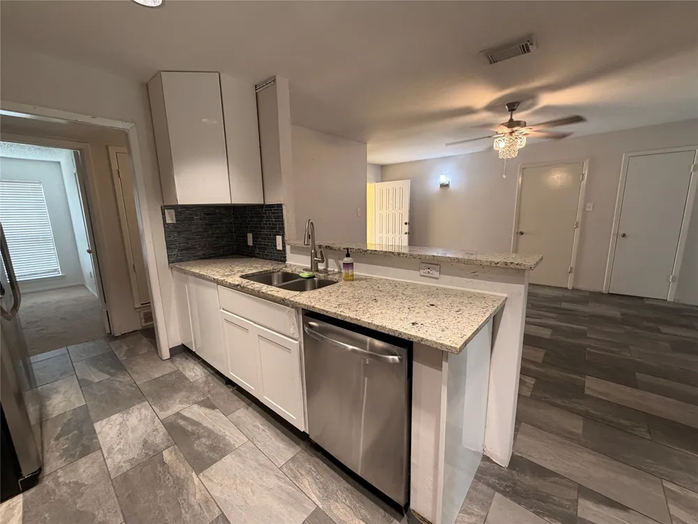 2309 Newbury Drive Arlington, TX 76014
