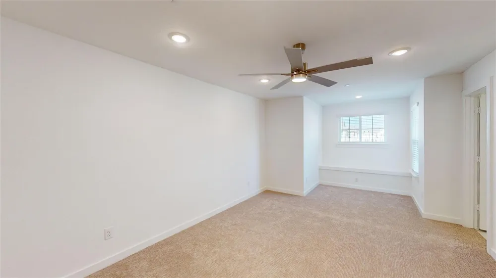 4112 Ruth Alley Grand Prairie, TX 75052