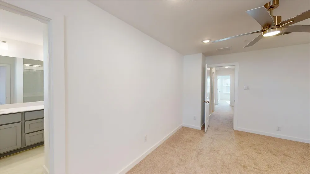 4112 Ruth Alley Grand Prairie, TX 75052