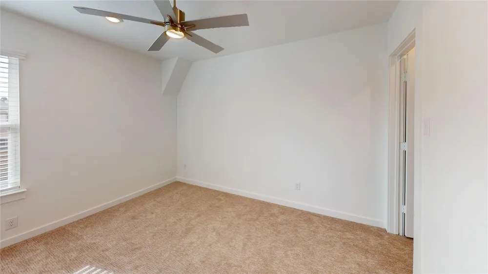 4112 Ruth Alley Grand Prairie, TX 75052