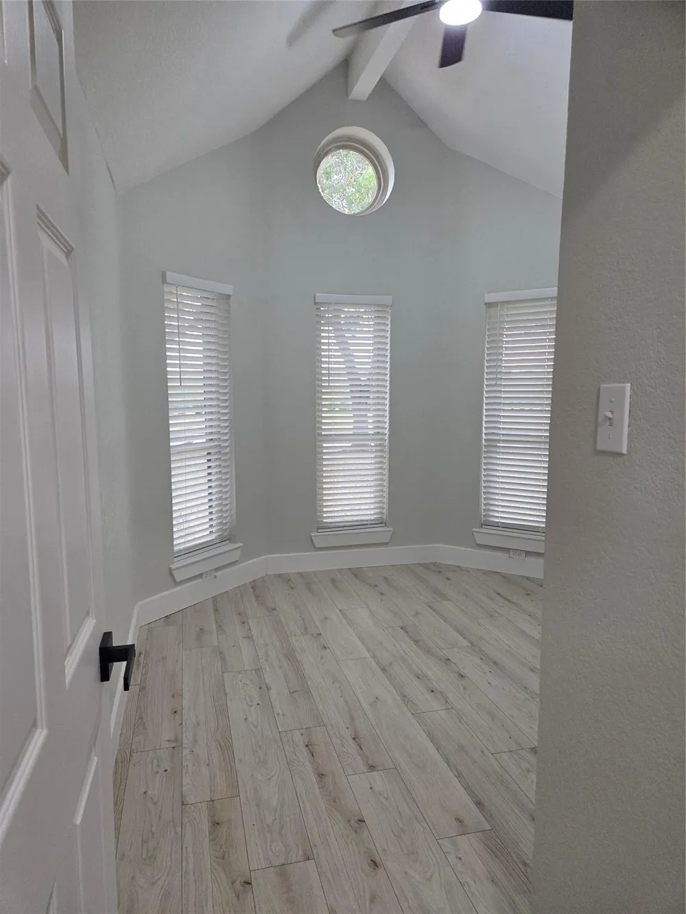 2915 Great Lakes Avenue Sugar Land, TX 77479