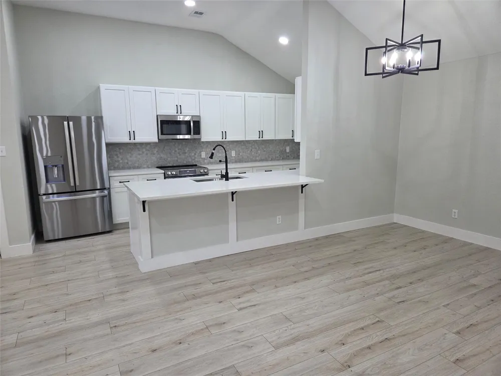 2915 Great Lakes Avenue Sugar Land, TX 77479