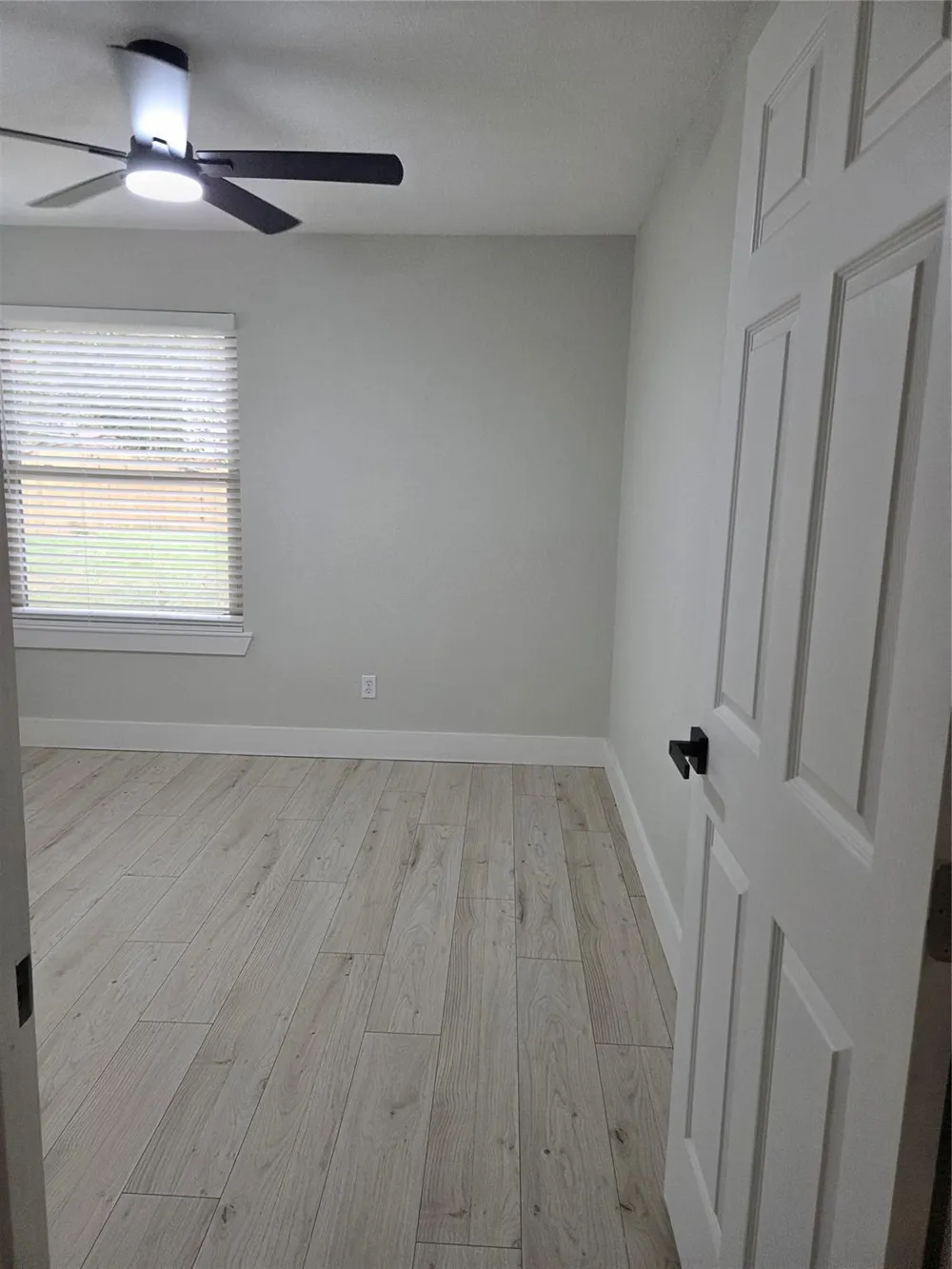 2915 Great Lakes Avenue Sugar Land, TX 77479