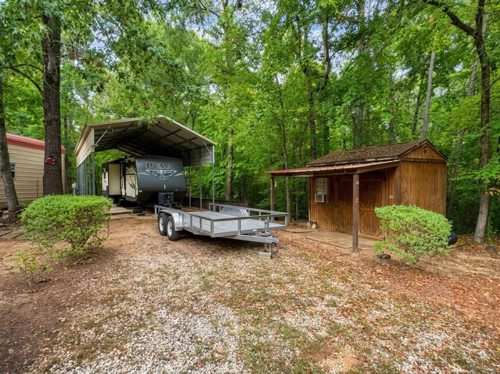 1190 Hidden Oaks Drive Point Blank, TX 77364
