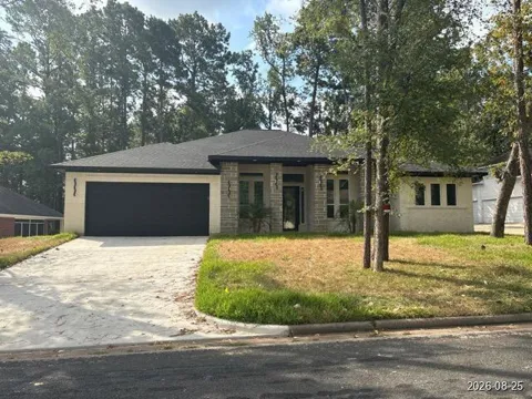2405 W Green Briar Drive