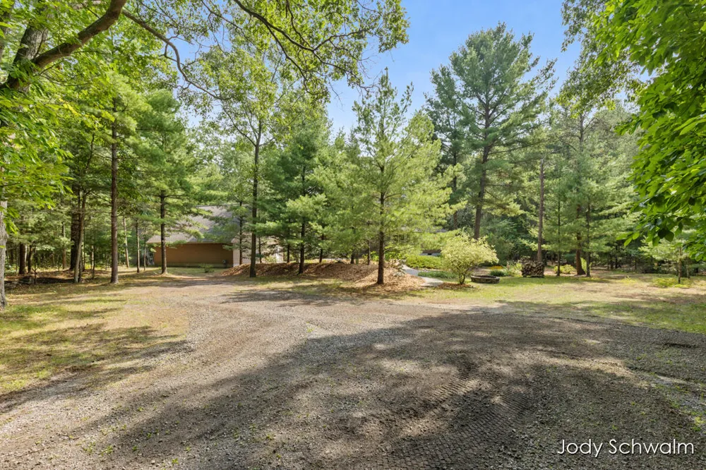 2175 Orshal Road Muskegon, MI 49445