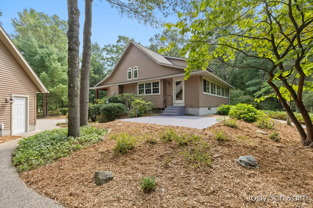 2175 Orshal Road Muskegon, MI 49445