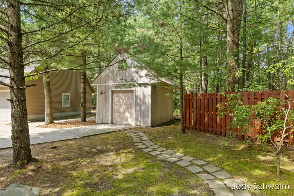 2175 Orshal Road Muskegon, MI 49445