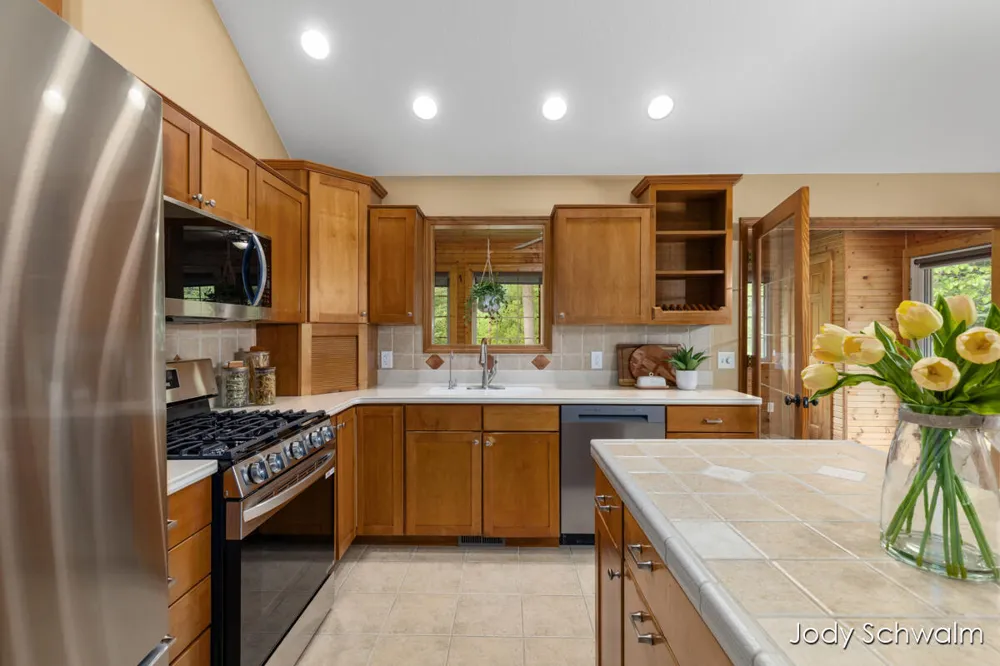 2175 Orshal Road Muskegon, MI 49445
