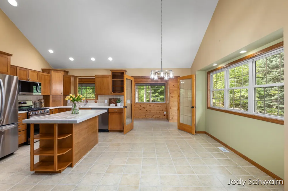 2175 Orshal Road Muskegon, MI 49445