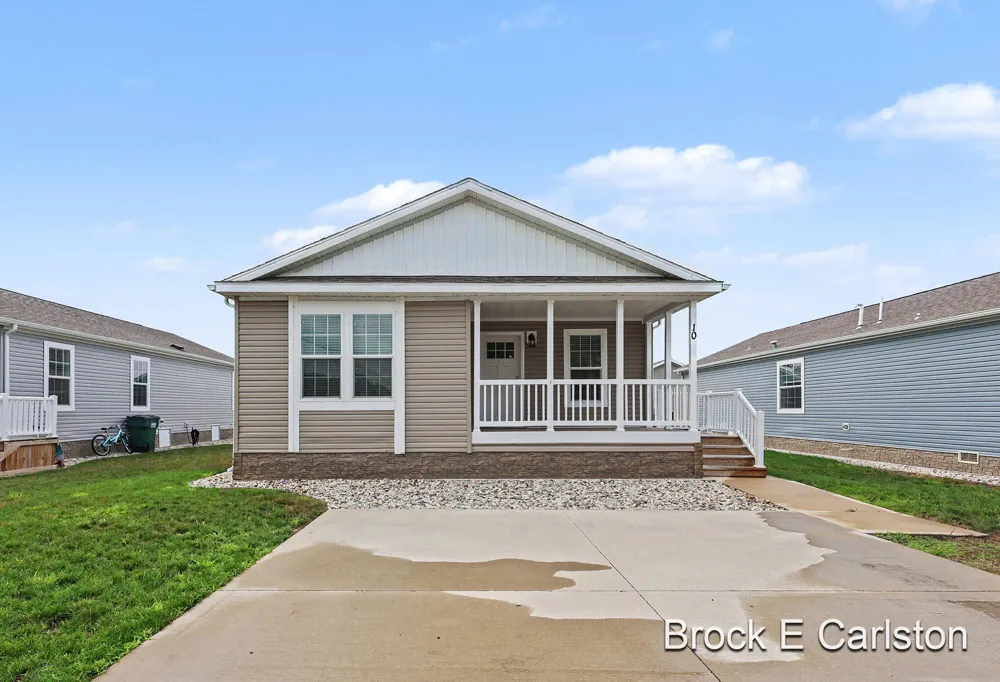 1283 E Ellis Road #10 Norton Shores, MI 49441