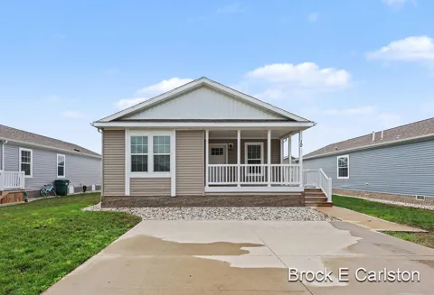 1283 E Ellis Road #10