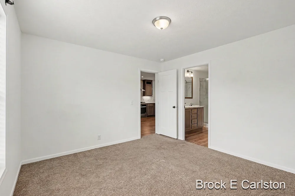 1283 E Ellis Road #10 Norton Shores, MI 49441