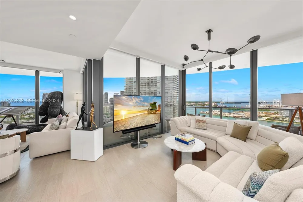 500 Alton Rd #2318 Miami Beach, FL 33139