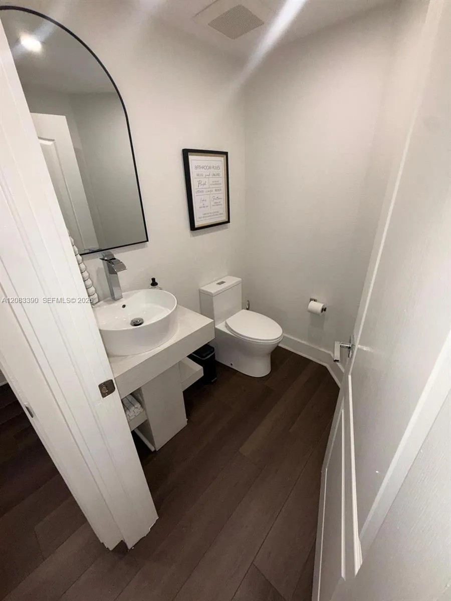 14959 SW 9th Way #14959 Miami, FL 33194