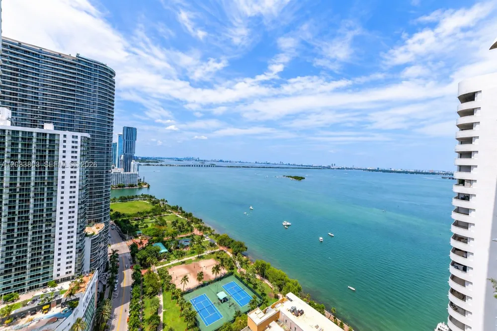1717 Bayshore Dr #A-3750 Miami, FL 33132