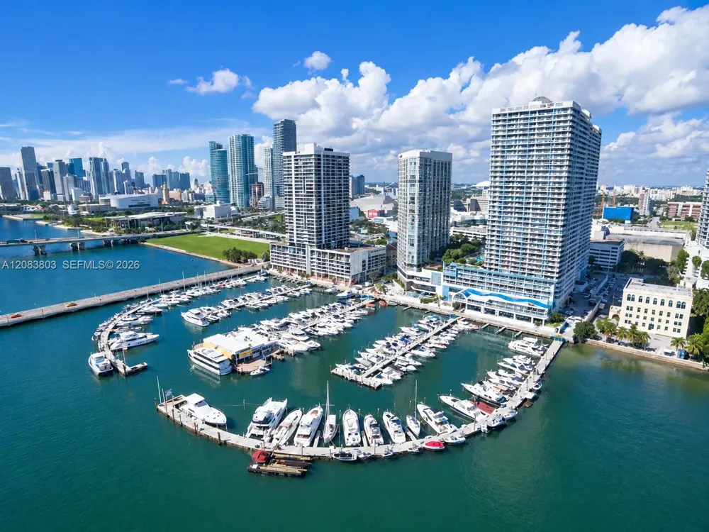 1717 Bayshore Dr #A-3750 Miami, FL 33132