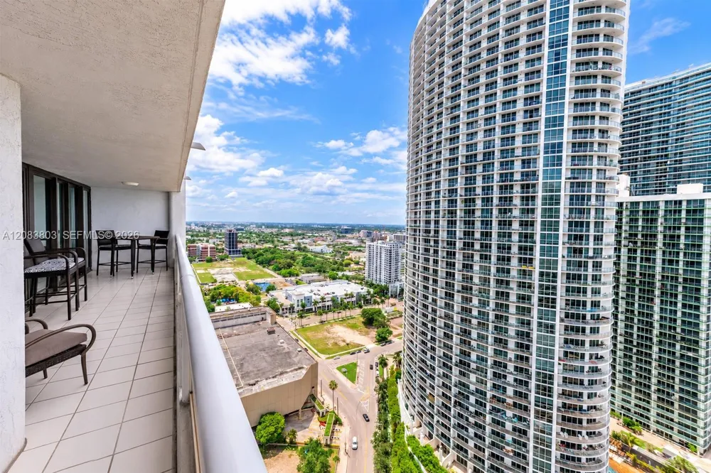 1717 Bayshore Dr #A-3750 Miami, FL 33132