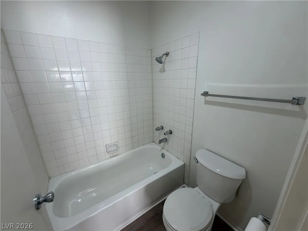 4878 Nara Vista Way #201 Las Vegas, NV 89103