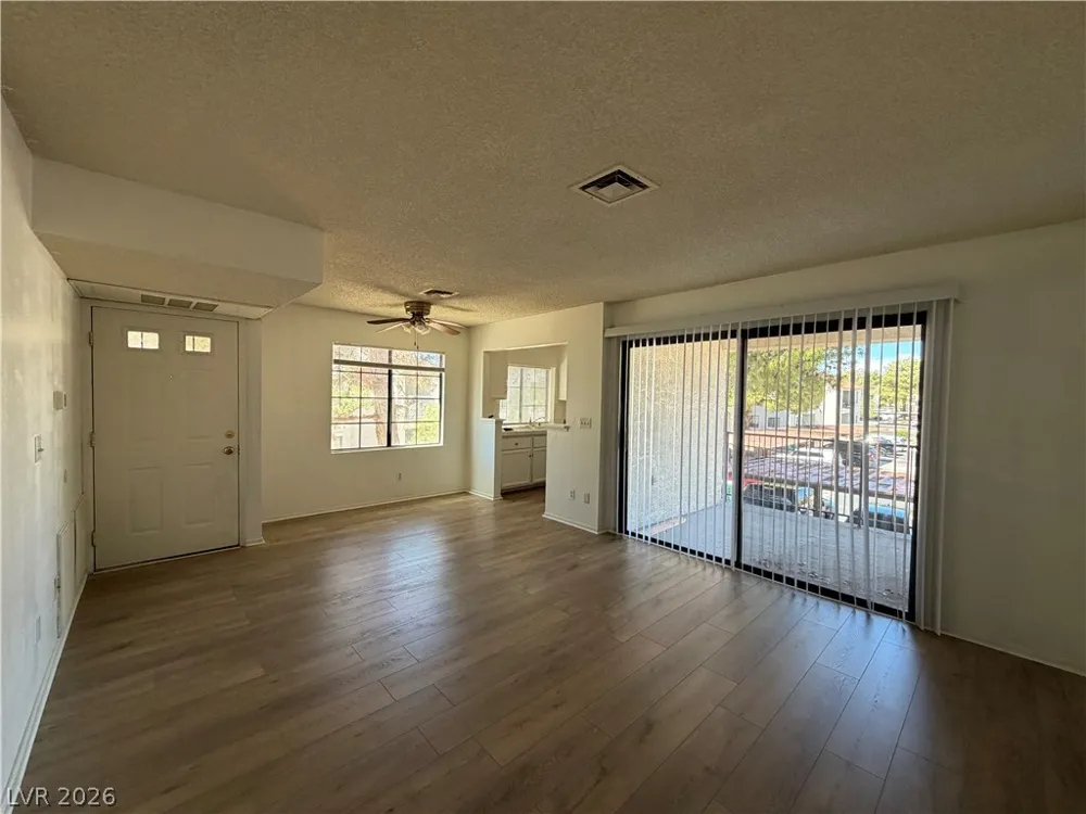 4878 Nara Vista Way #201 Las Vegas, NV 89103