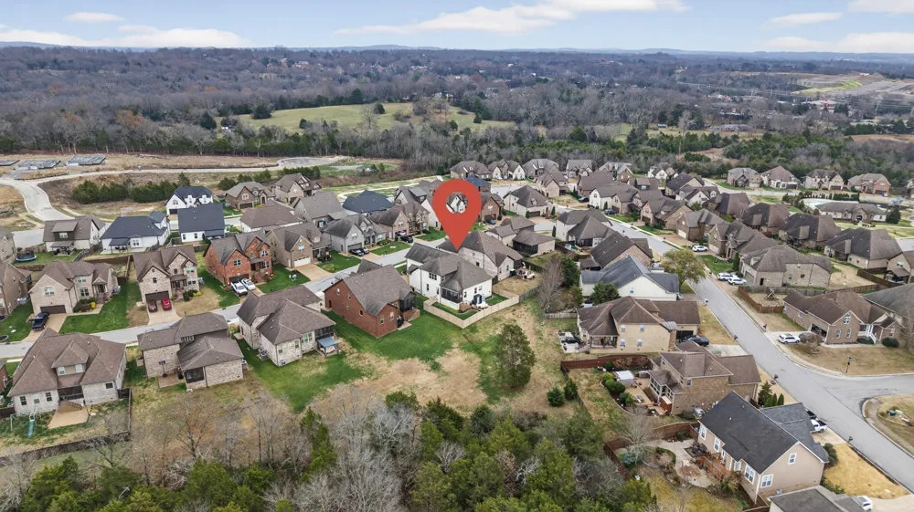 607 Southshore Pt Mount Juliet, TN 37122
