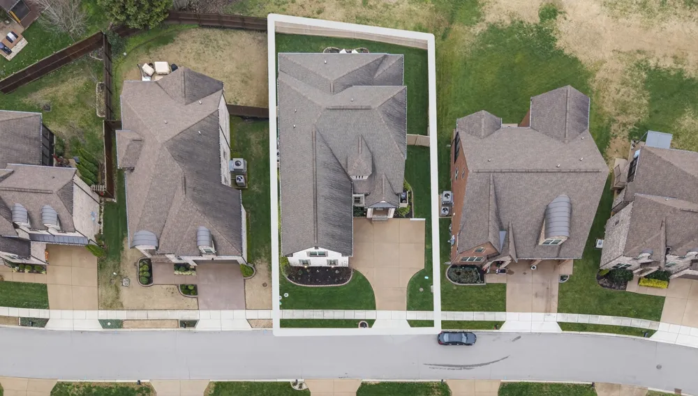 607 Southshore Pt Mount Juliet, TN 37122