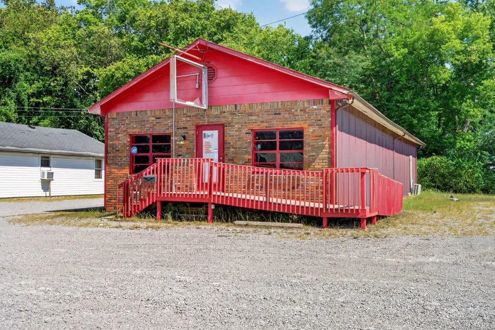622 North Dr Hopkinsville, KY 42240