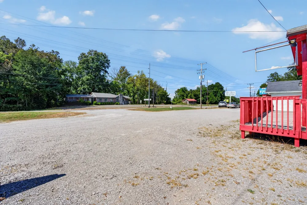 622 North Dr Hopkinsville, KY 42240