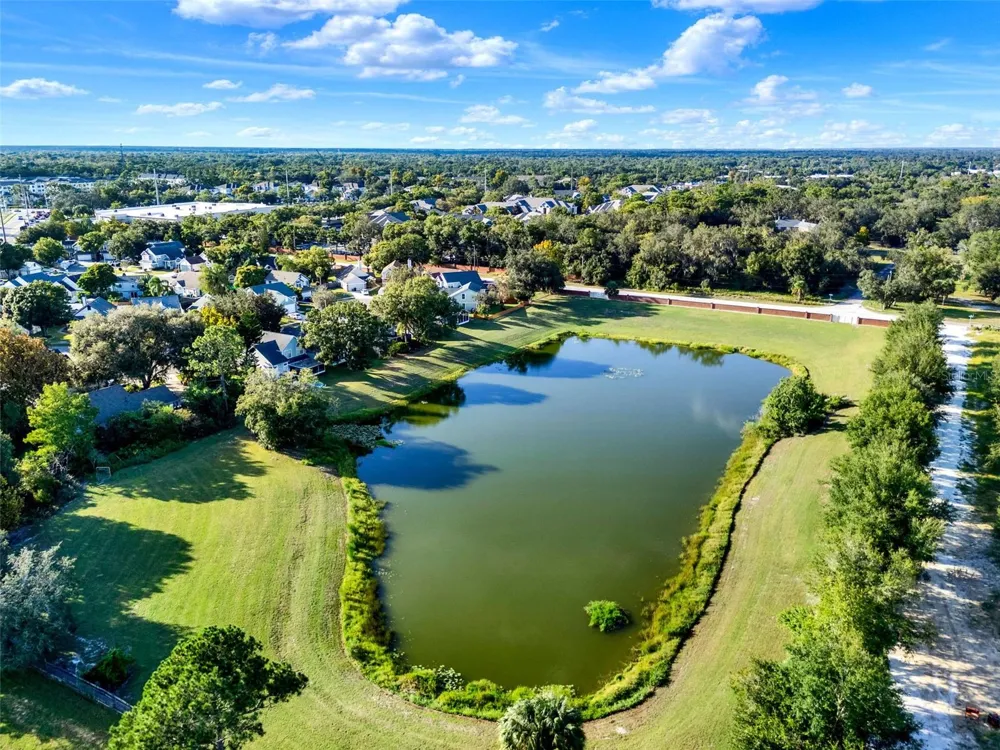 9981 ALOMA BEND LANE Oviedo, FL 32765