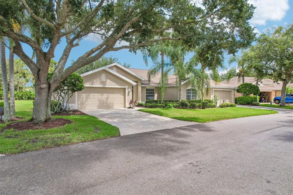 2247 WORTHINGTON GREENS DRIVE Sun City Center, FL 33573