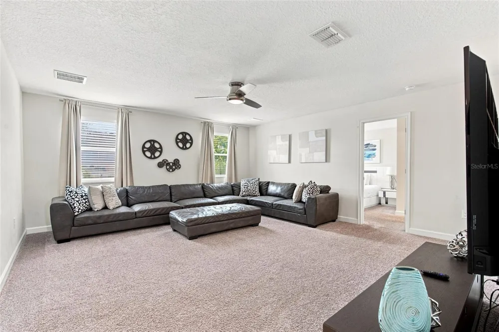 1541 MULLIGAN BOULEVARD Davenport, FL 33896