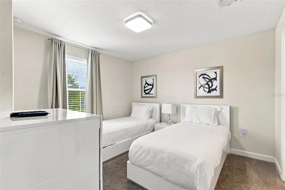 1541 MULLIGAN BOULEVARD Davenport, FL 33896