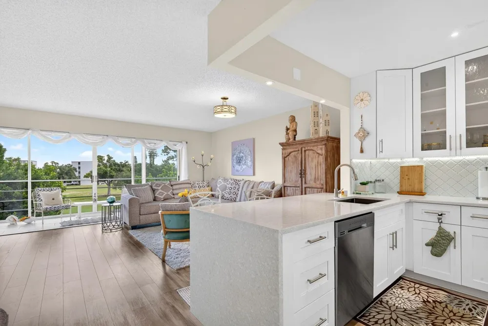 4240 IRONWOOD CIRCLE #302A Bradenton, FL 34209