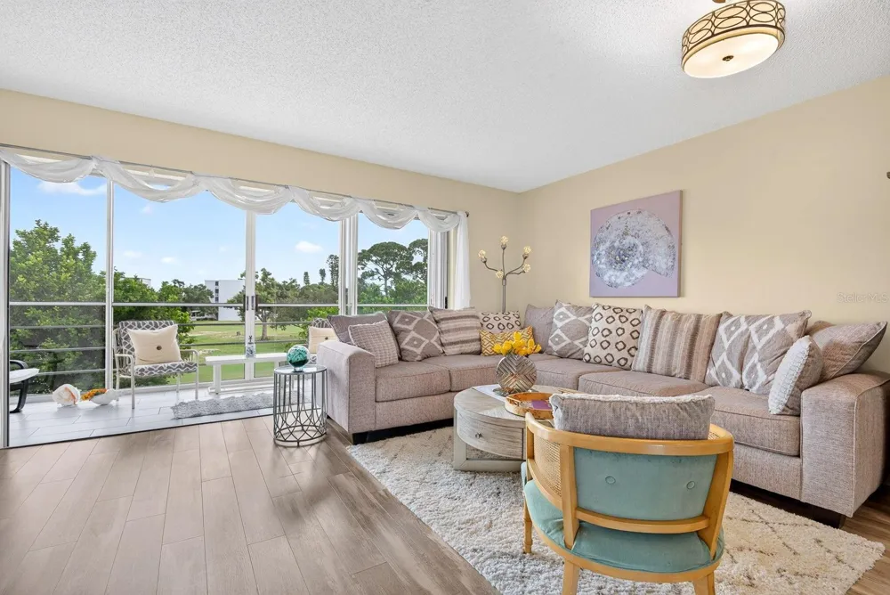4240 IRONWOOD CIRCLE #302A Bradenton, FL 34209