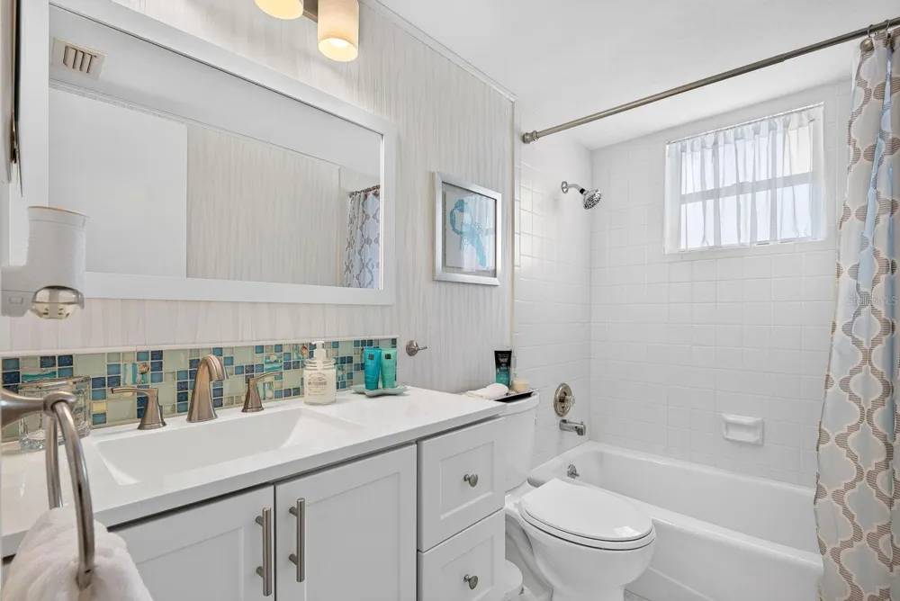 4240 IRONWOOD CIRCLE #302A Bradenton, FL 34209
