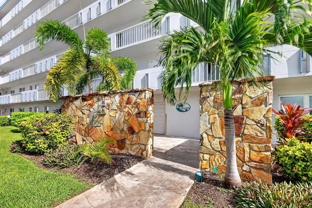 4240 IRONWOOD CIRCLE #302A Bradenton, FL 34209