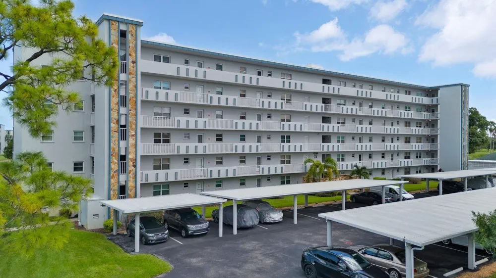 4240 IRONWOOD CIRCLE #302A Bradenton, FL 34209
