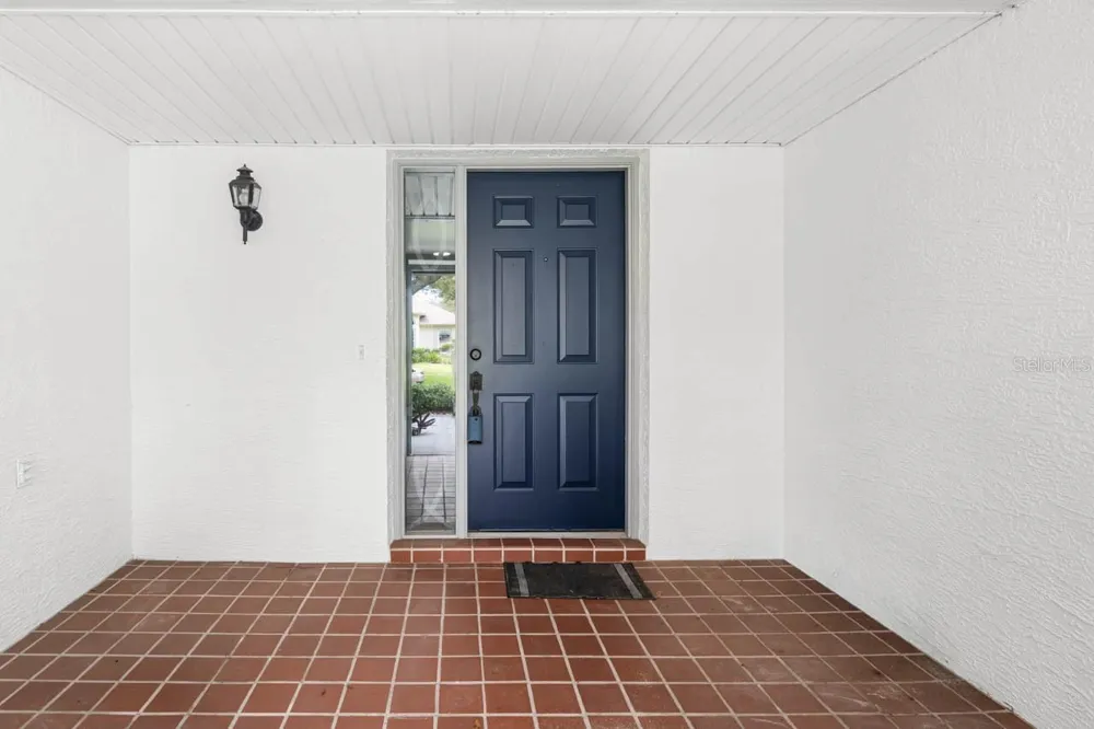 1613 LAUGHTON PLACE Sun City Center, FL 33573