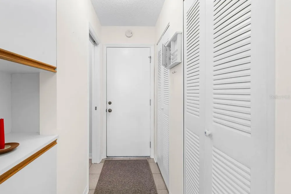 1613 LAUGHTON PLACE Sun City Center, FL 33573