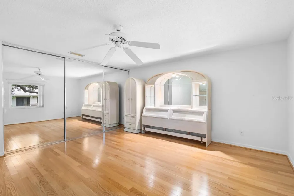 1613 LAUGHTON PLACE Sun City Center, FL 33573