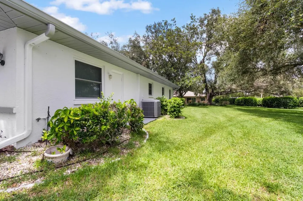 1613 LAUGHTON PLACE Sun City Center, FL 33573